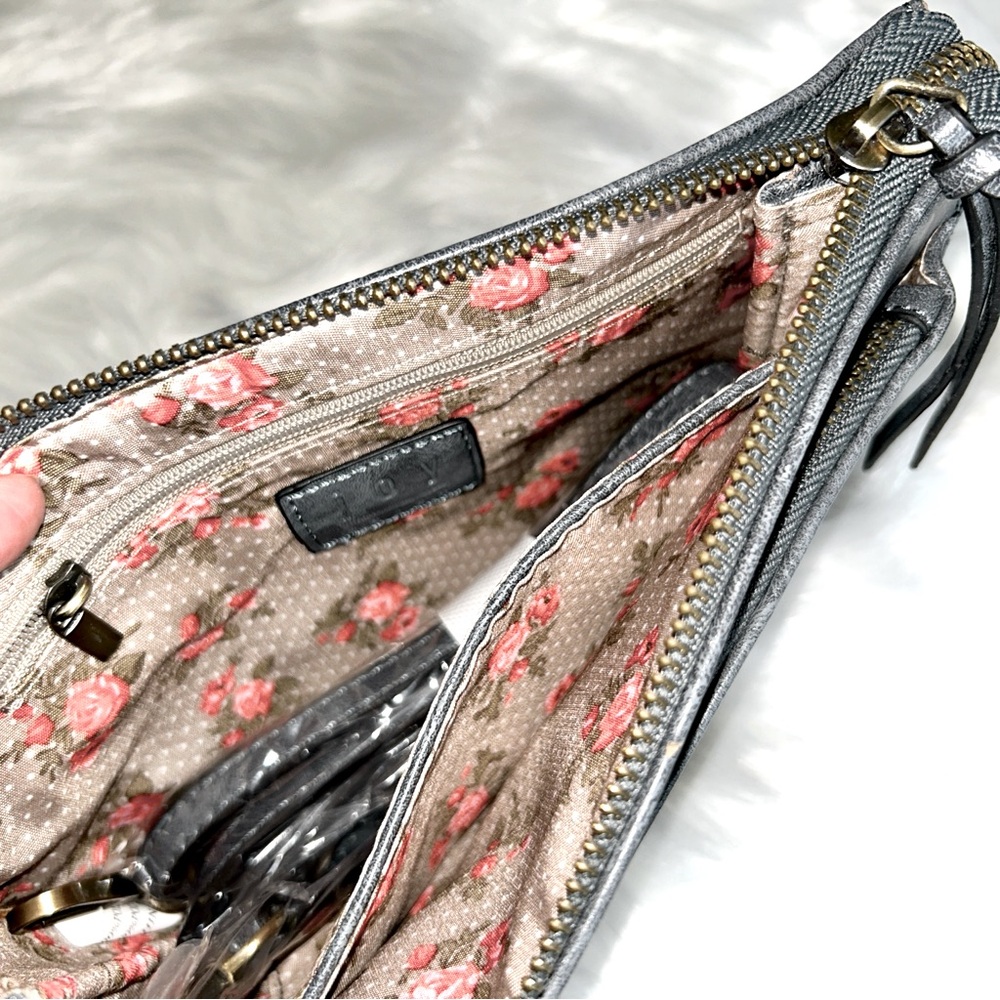 Joy Susan Crossbody Wristlet‎ Clutch with Shoulder Strap Gray Large 3-in-1 - Picture 4 of 9